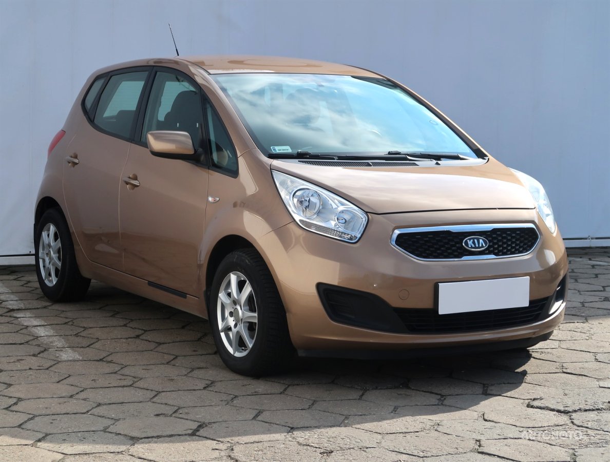 Kia Venga, 2012 - celkový pohled
