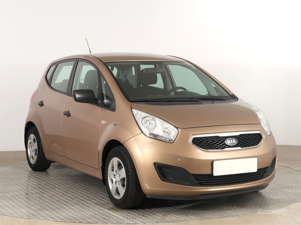Kia Venga, 2011 - celkový pohled