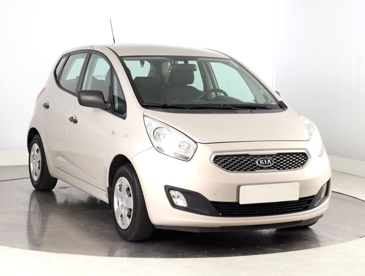 Kia Venga, 2012 - celkový pohled