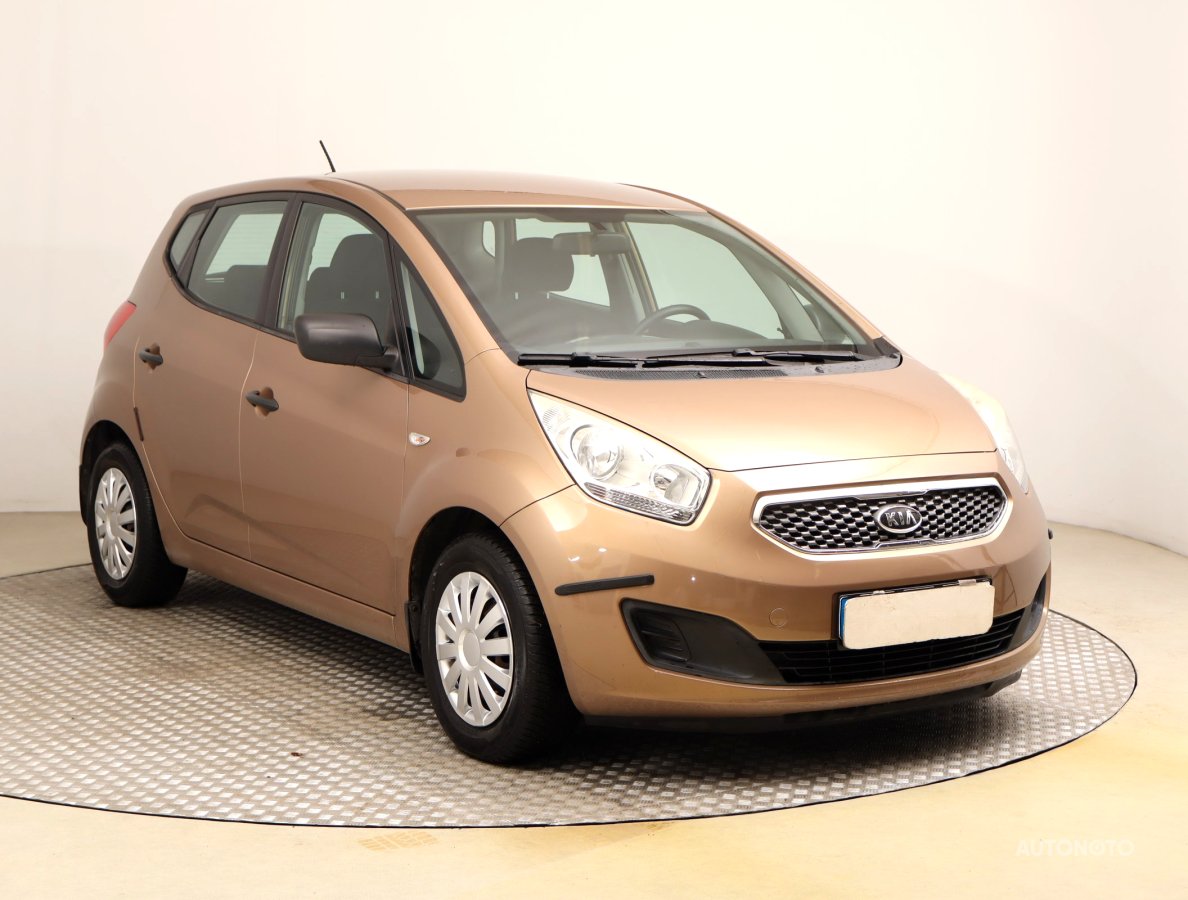 Kia Venga, 2011 - celkový pohled