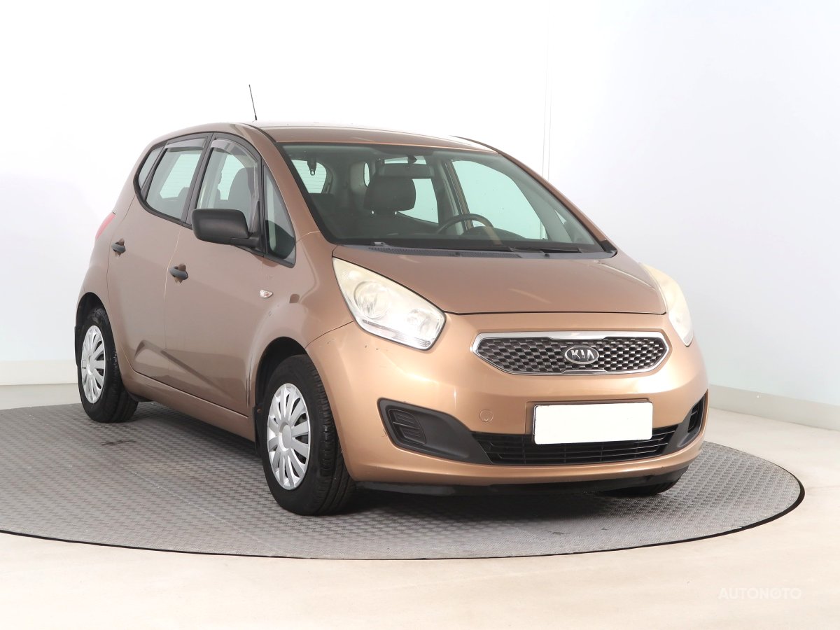 Kia Venga, 2011 - celkový pohled