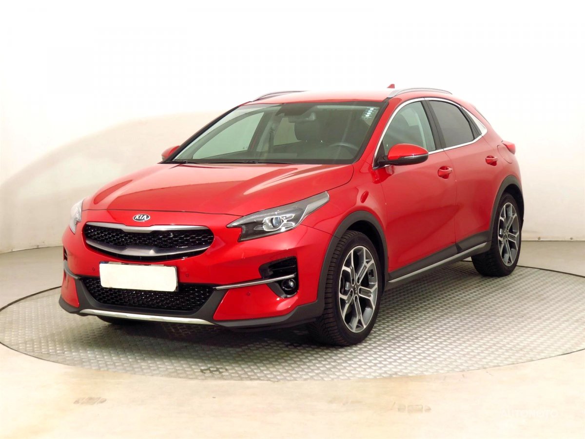 Kia XCeed, 2020 - pohled č. 3