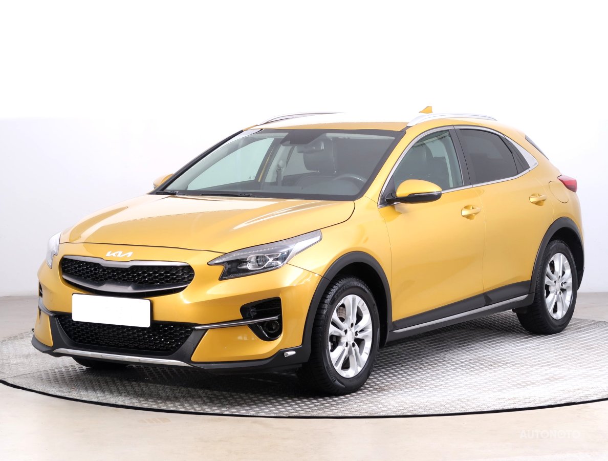 Kia XCeed, 2022 - pohled č. 3