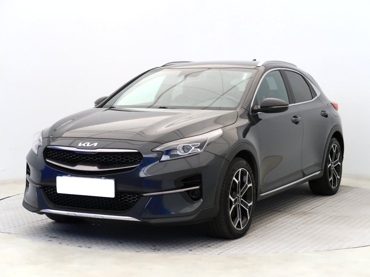 Kia XCeed, 2021 - pohled č. 3