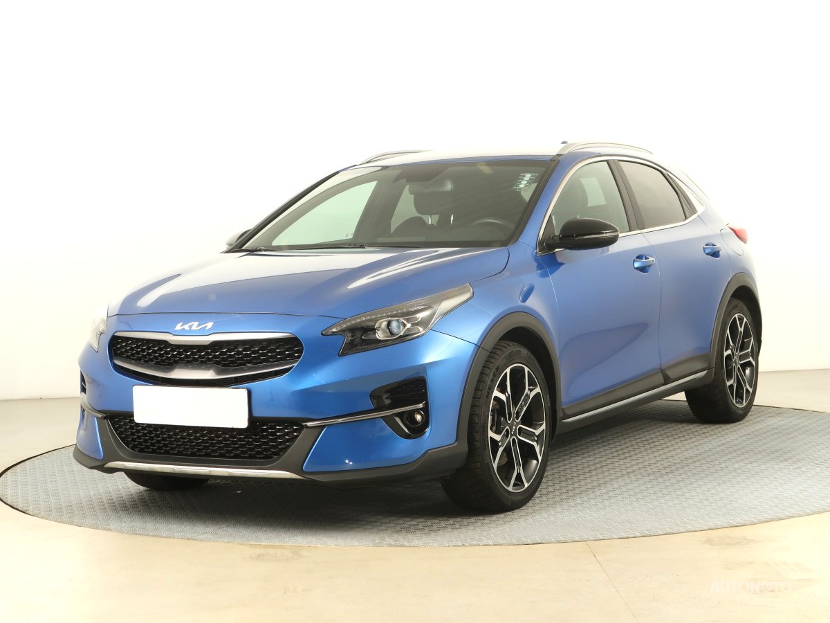 Kia XCeed, 2021 - pohled č. 3