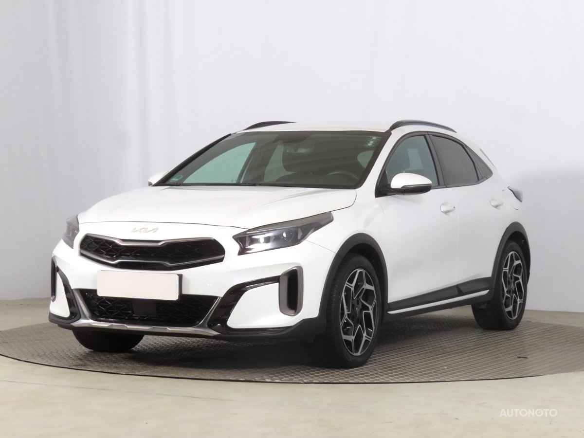 Kia XCeed, 2023 - pohled č. 3
