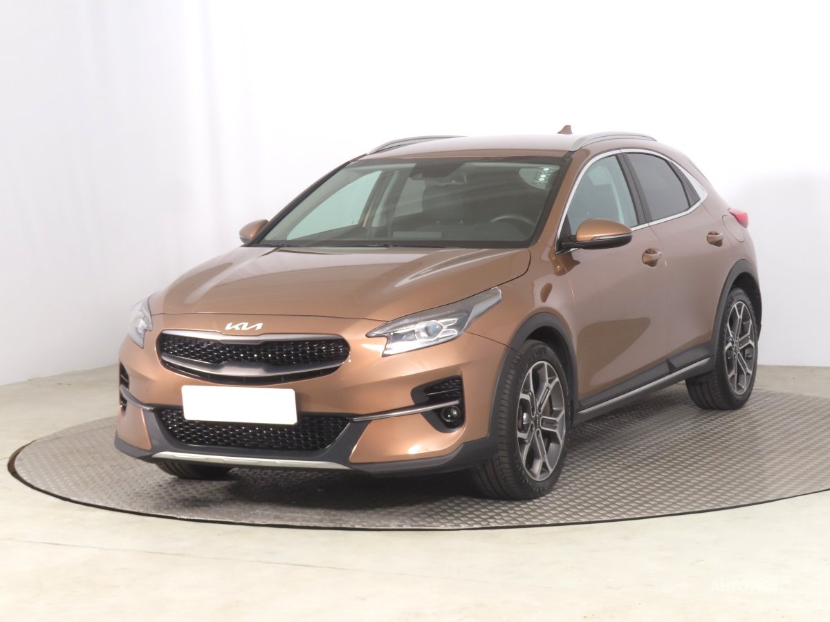 Kia XCeed, 2022 - pohled č. 3