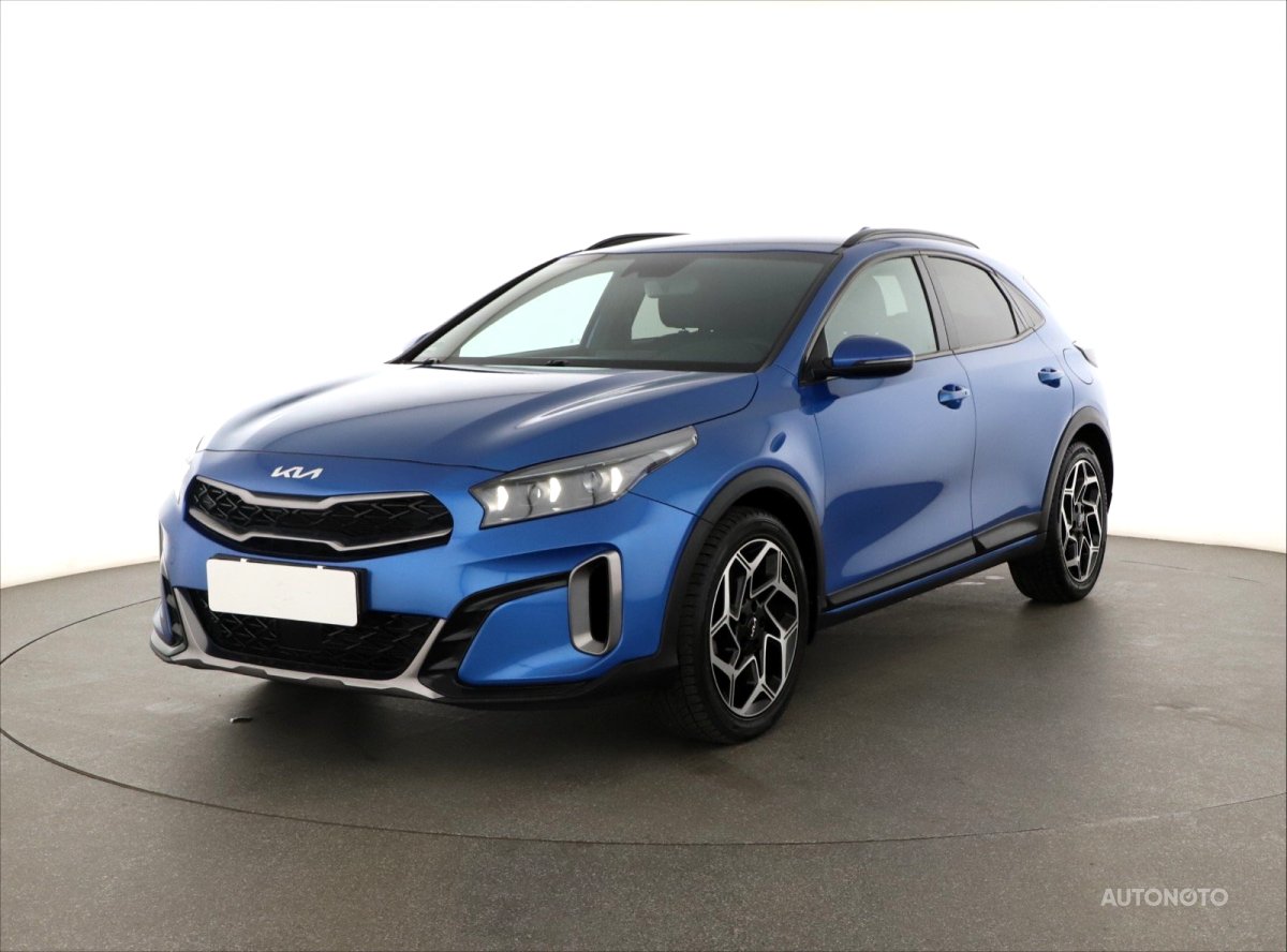 Kia XCeed, 2023 - pohled č. 3