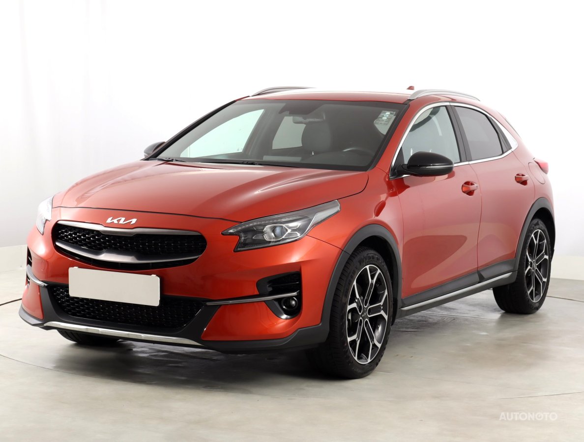 Kia XCeed, 2022 - pohled č. 3