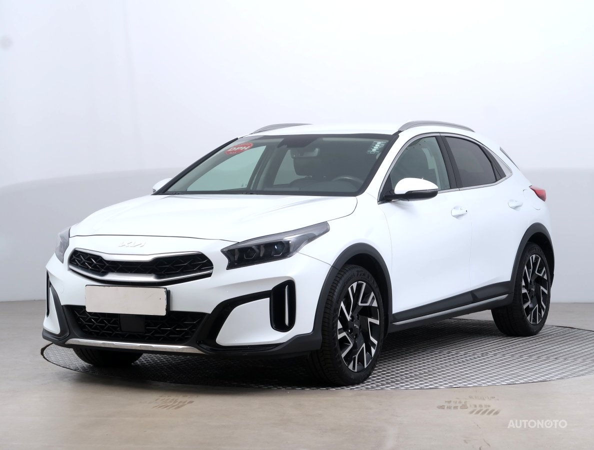 Kia XCeed, 2024 - pohled č. 3