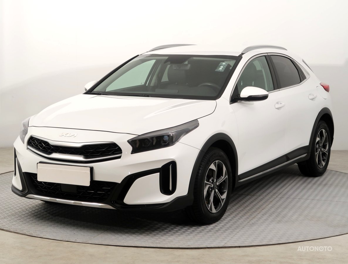 Kia XCeed, 2023 - pohled č. 3