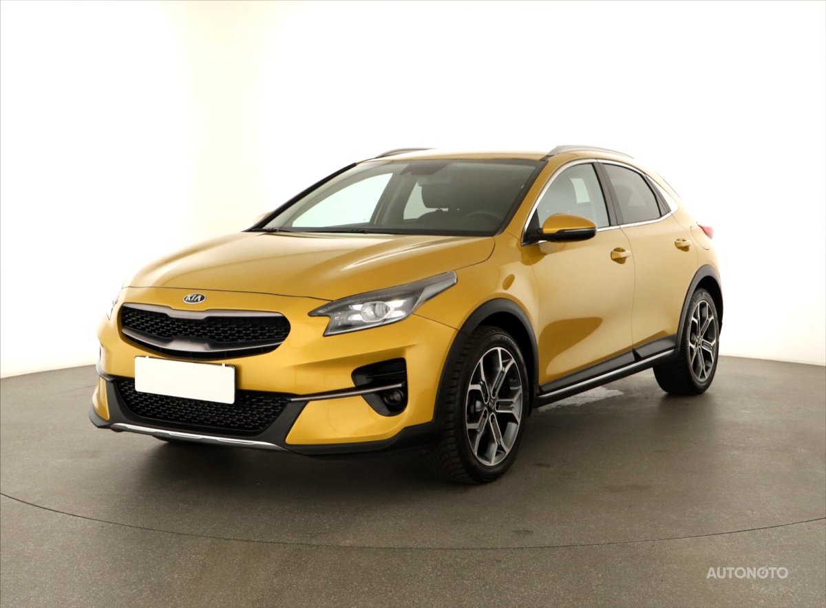 Kia XCeed, 2021 - pohled č. 3