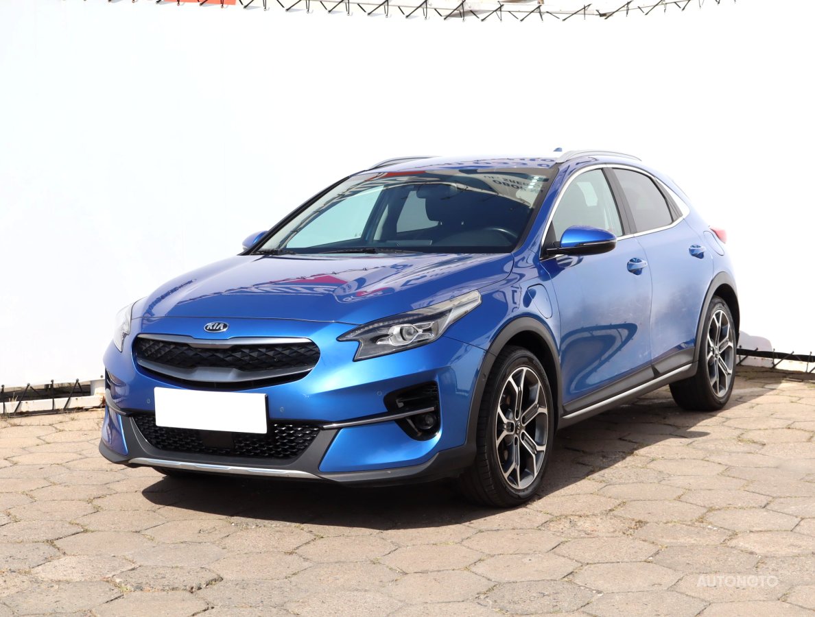 Kia XCeed, 2020 - pohled č. 3