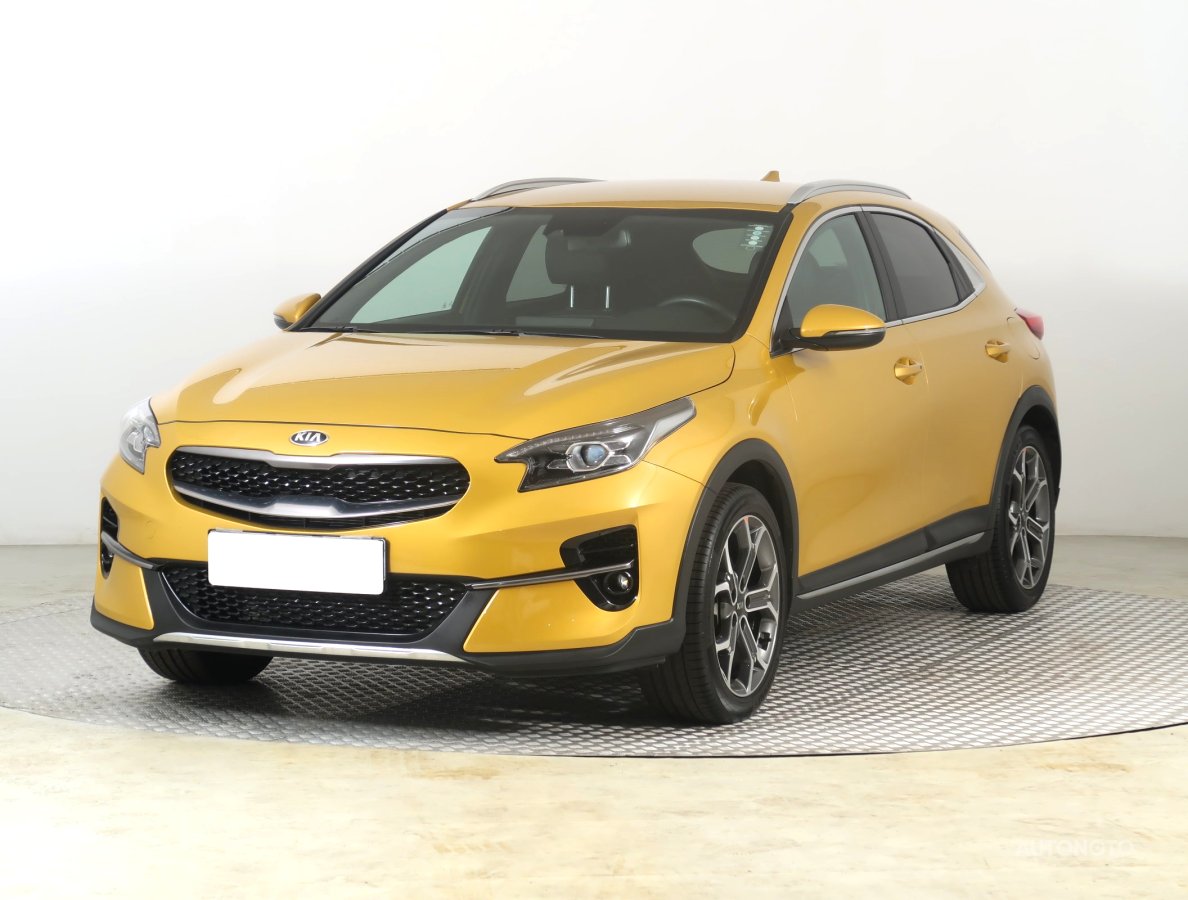 Kia XCeed, 2020 - pohled č. 3