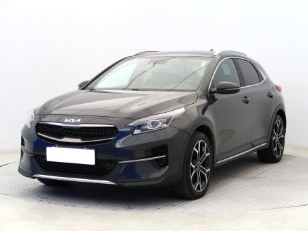 Kia XCeed, 2021 - pohled č. 3