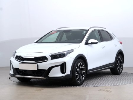 Kia XCeed, 2024 - pohled č. 3