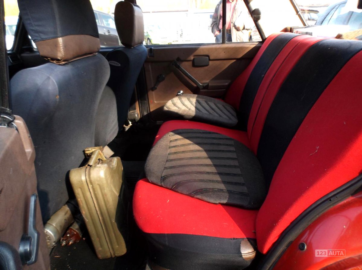 Lada 2105, 1987 - pohled č. 11