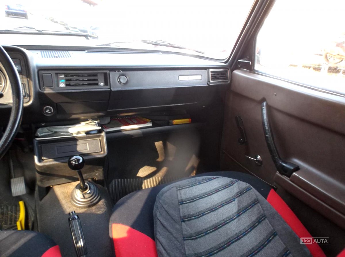 Lada 2105, 1987 - pohled č. 20