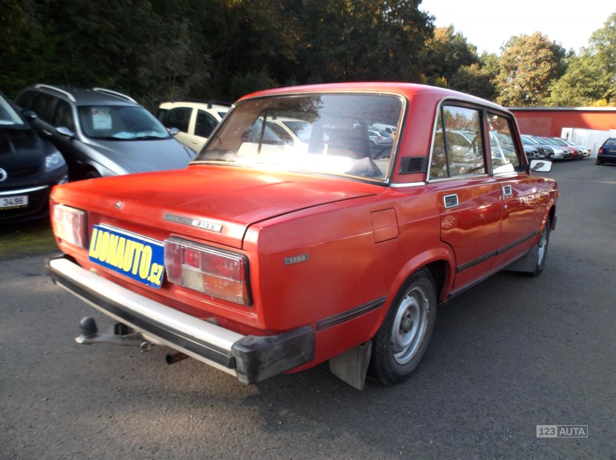 Lada 2105, 1987 - pohled č. 5