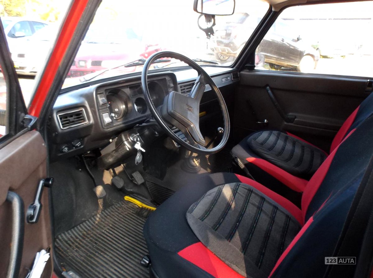 Lada 2105, 1987 - pohled č. 9