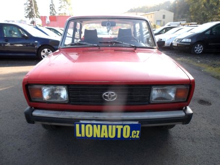 Lada 2105, 1987 - pohled č. 2