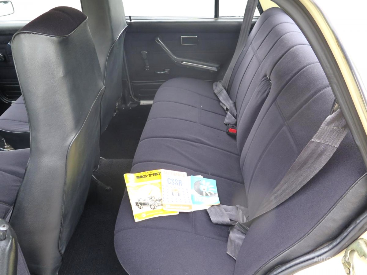 Lada 2107, 1986 - pohled č. 10