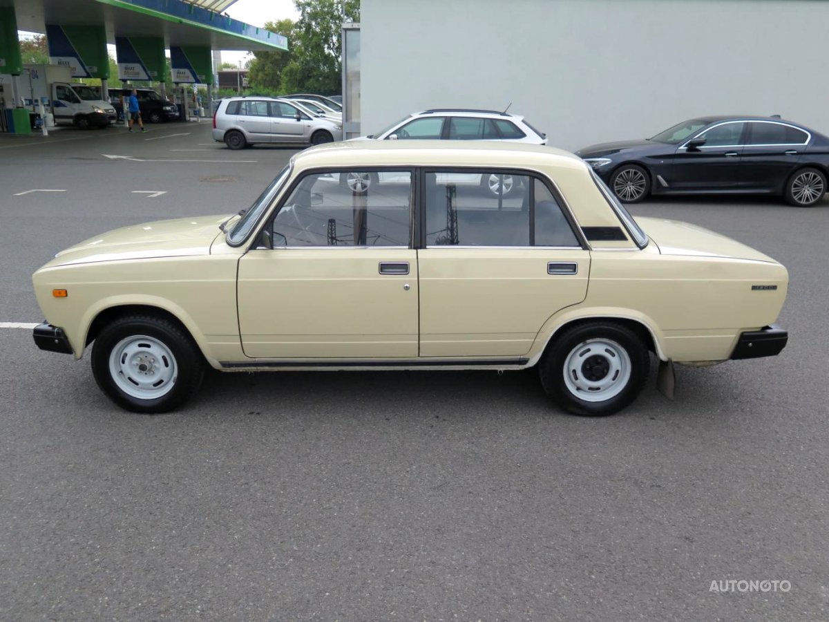 Lada 2107, 1986 - pohled č. 4