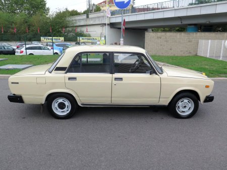 Lada 2107, 1986 - pohled č. 8