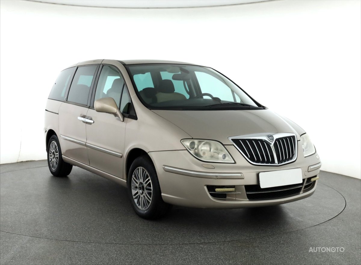 Lancia Phedra, 2010 - celkový pohled