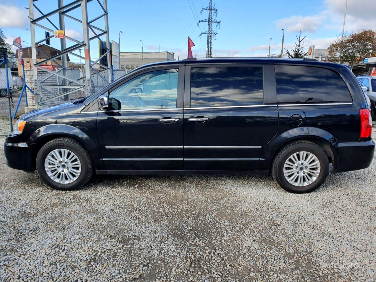 Lancia Voyager, 2013 - pohled č. 3