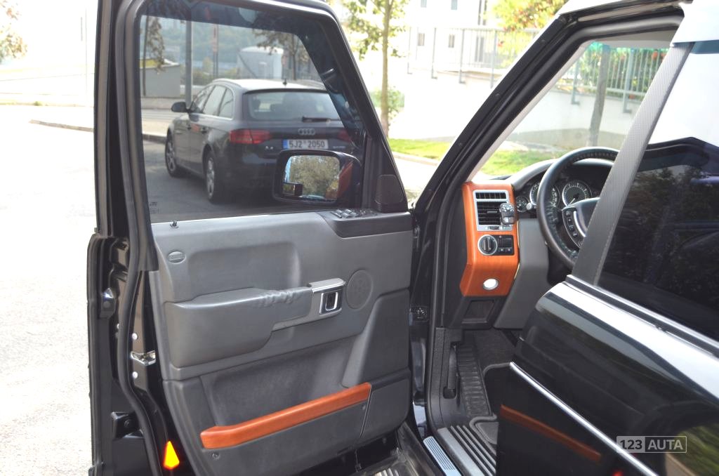 Land Rover Range Rover, 2003 - pohled č. 13