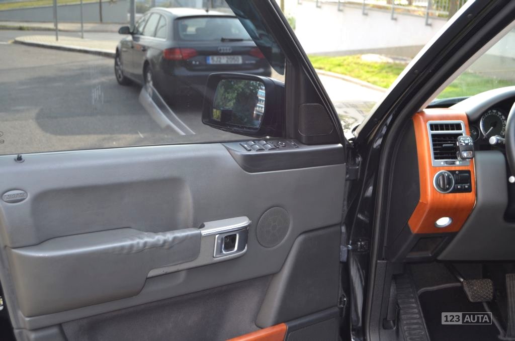 Land Rover Range Rover, 2003 - pohled č. 9