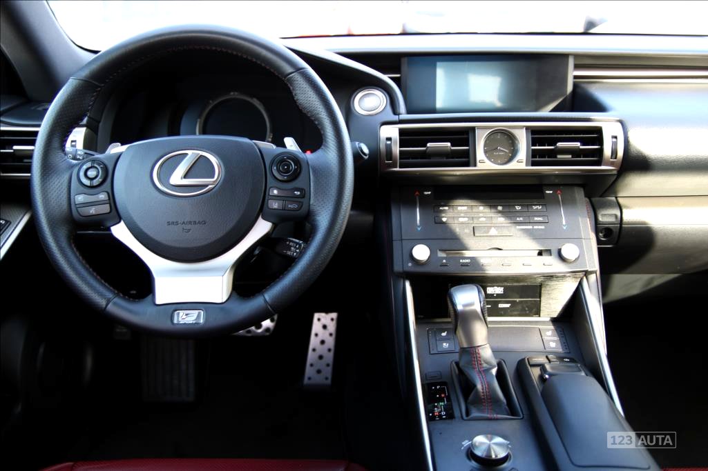 Lexus IS 200, 2015 - pohled č. 9