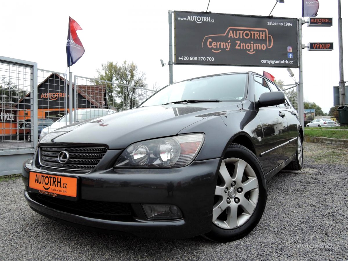 Lexus IS 200, 2004 - celkový pohled
