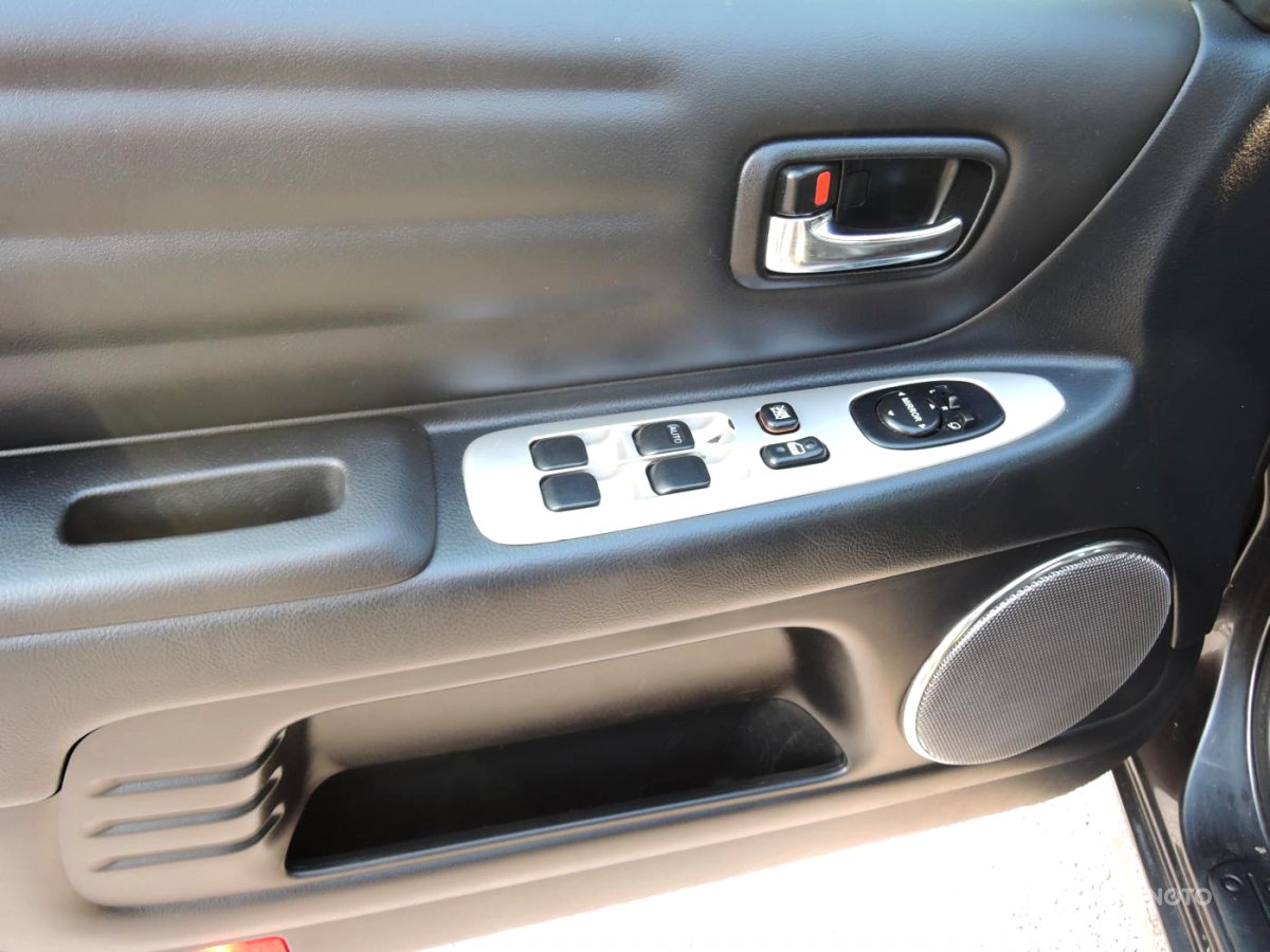 Lexus IS 200, 2004 - pohled č. 10