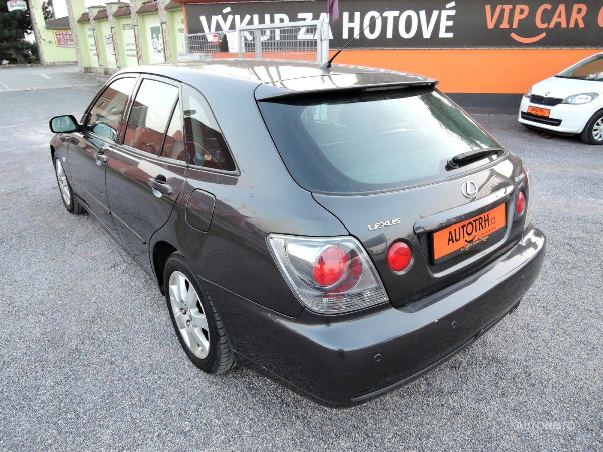 Lexus IS 200, 2004 - pohled č. 7