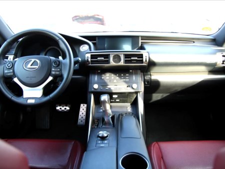 Lexus IS 200, 2015 - pohled č. 10