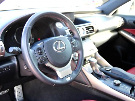 Lexus IS 200, 2015 - pohled č. 3