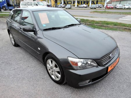 Lexus IS 200, 2004 - pohled č. 2
