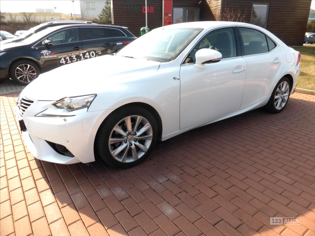 Lexus IS 300, 2015 - pohled č. 5