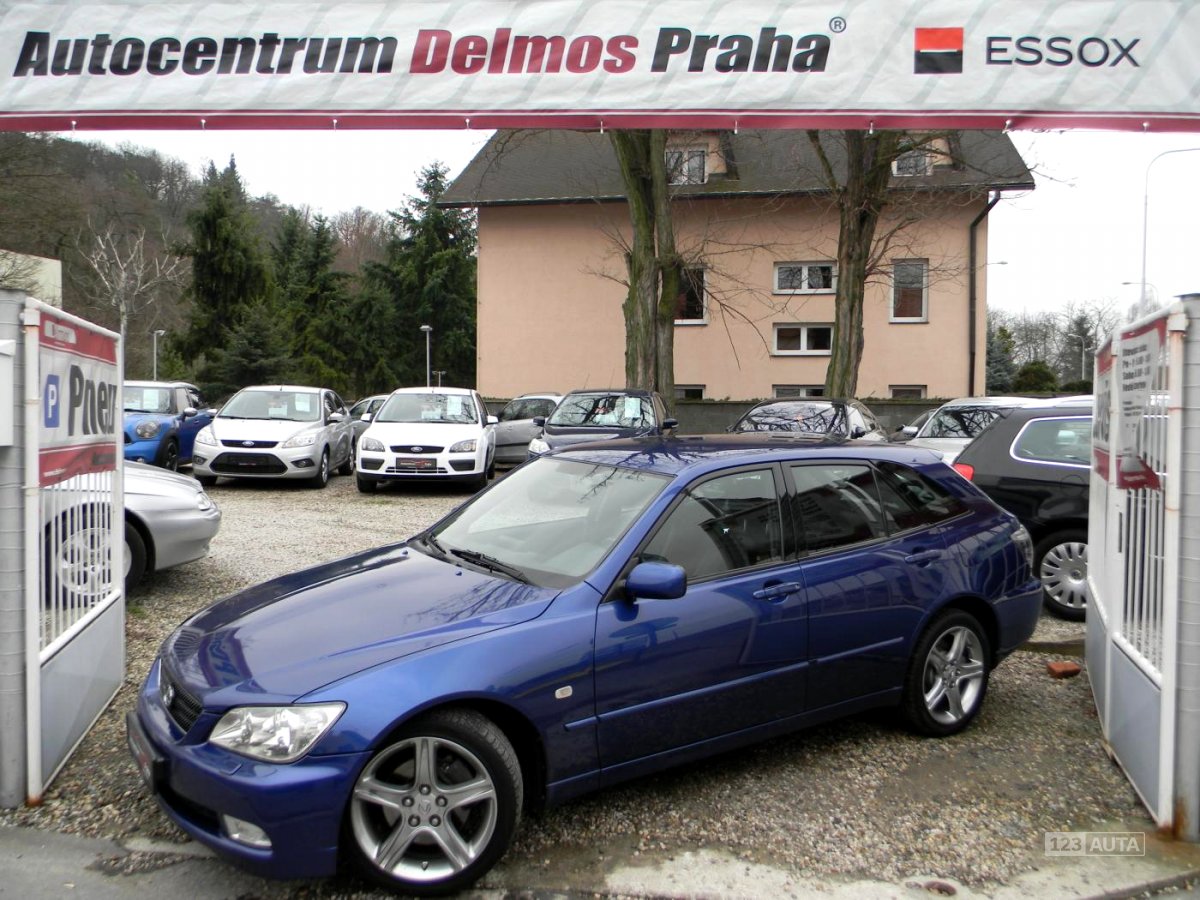 Lexus IS 300, 2002 - celkový pohled