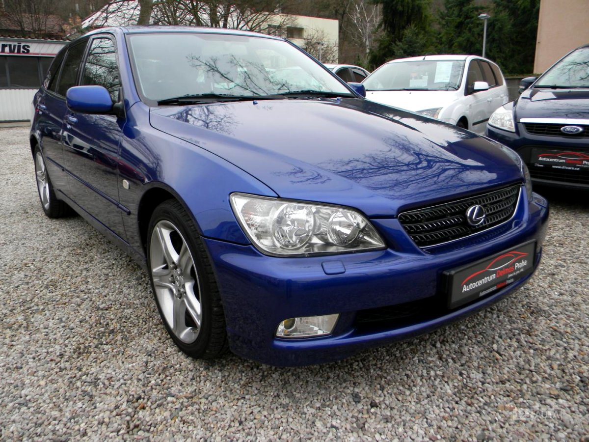 Lexus IS 300, 2002 - pohled č. 5