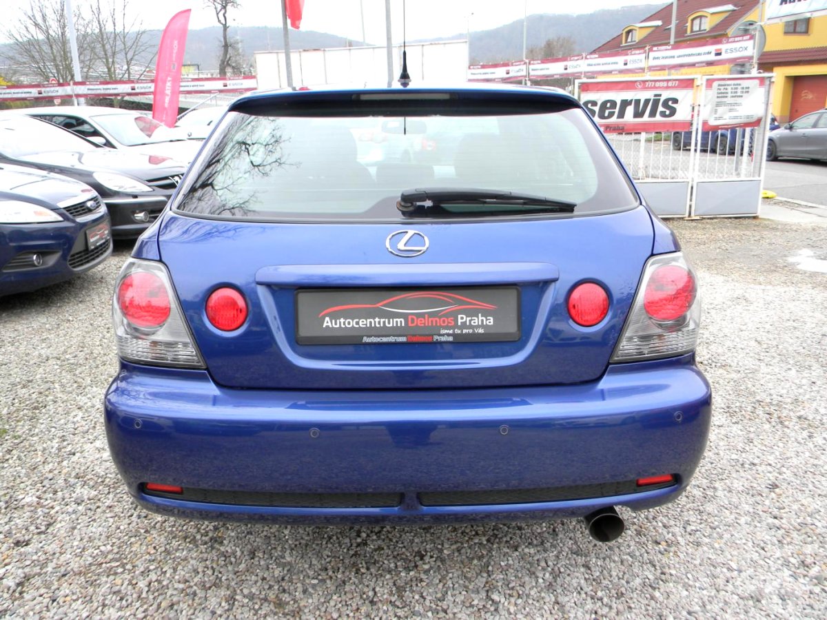 Lexus IS 300, 2002 - pohled č. 8