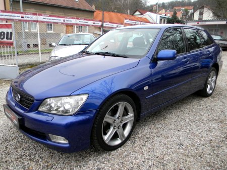 Lexus IS 300, 2002 - pohled č. 2