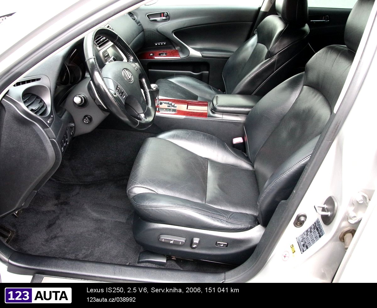 Lexus IS250, 2006 - pohled č. 14