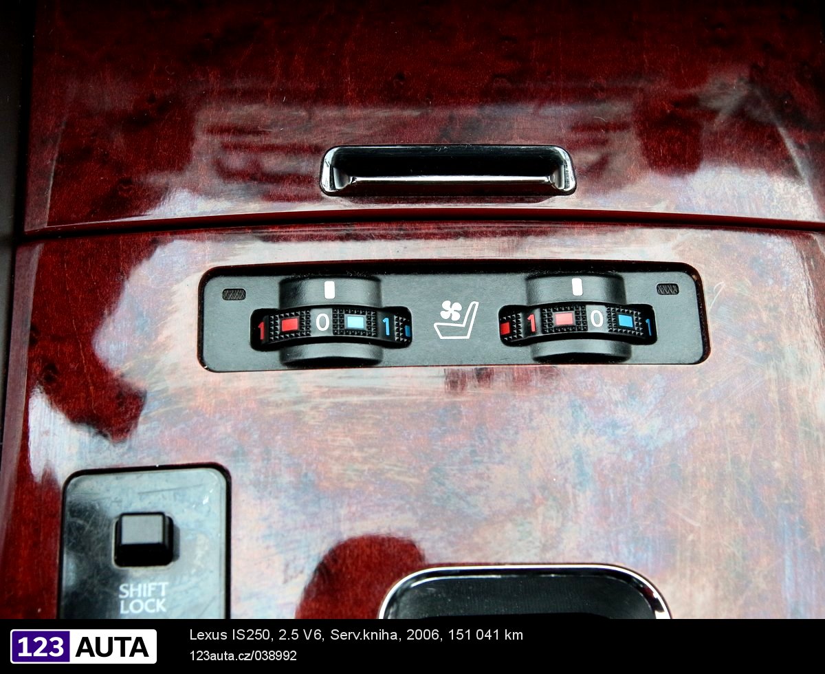 Lexus IS250, 2006 - pohled č. 26