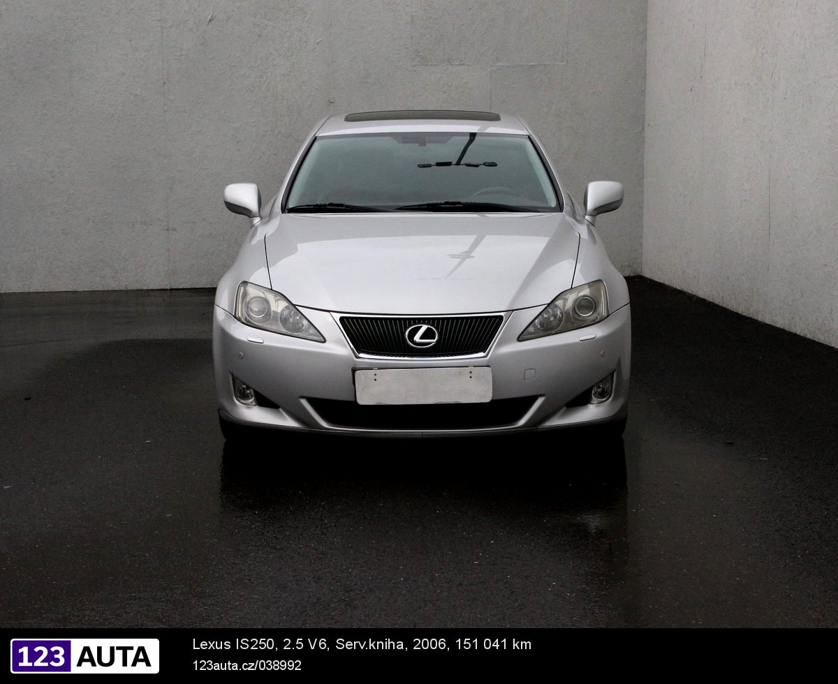 Lexus IS250, 2006 - pohled č. 2