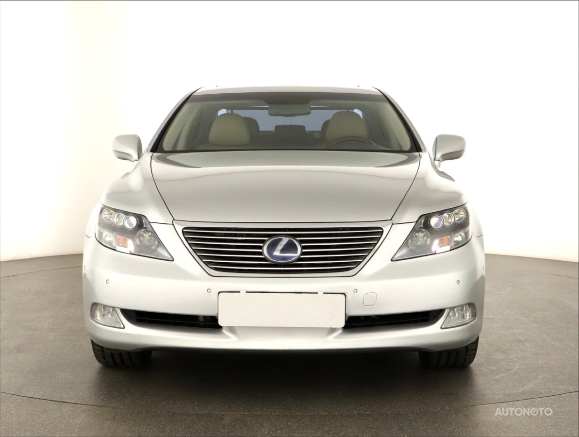 Lexus LS, 2007 - pohled č. 2