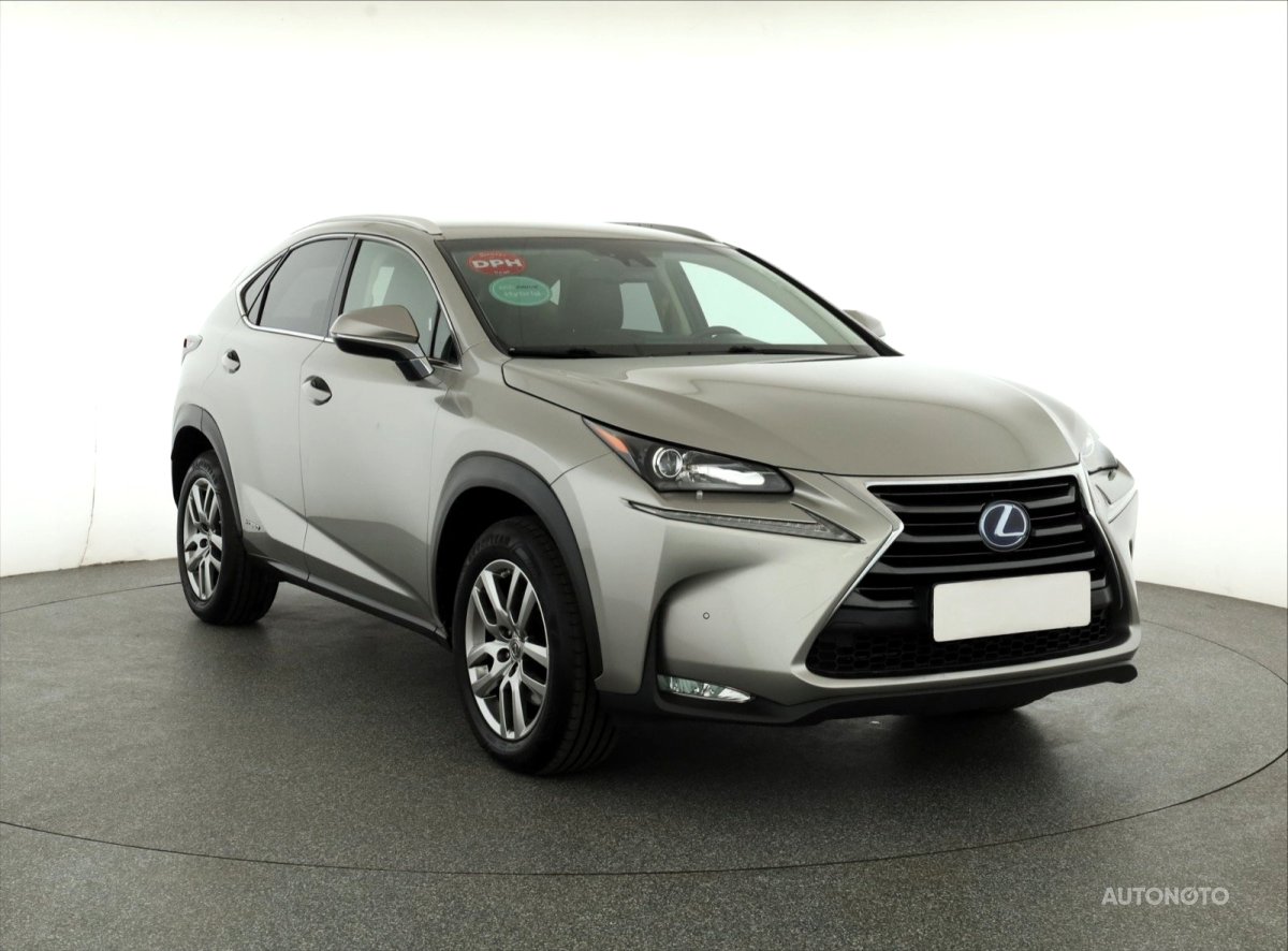 Lexus NX, 2017 - pohled č. 1