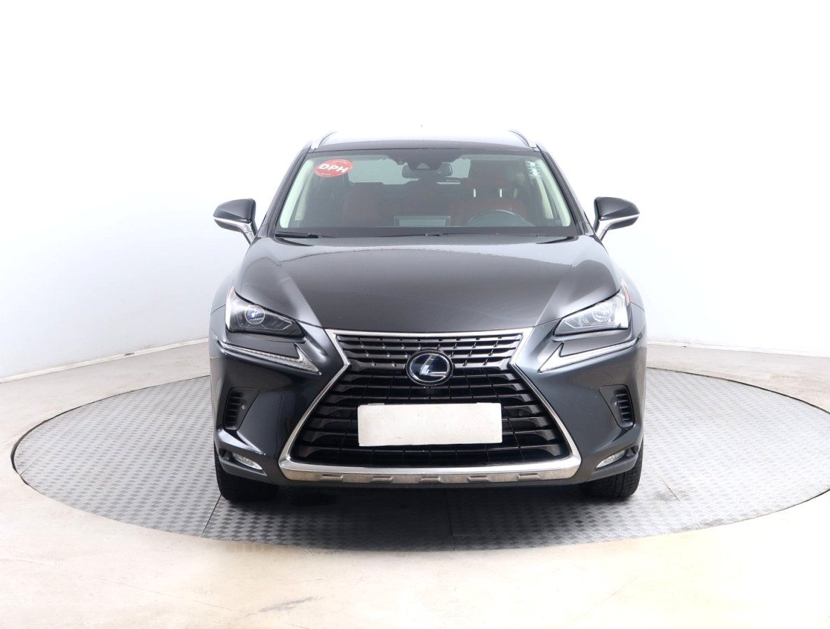 Lexus NX, 2020 - pohled č. 2